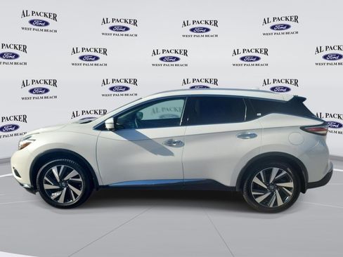 Used 2017 Nissan Murano Platinum w/ Platinum Technology Package FWD image 2