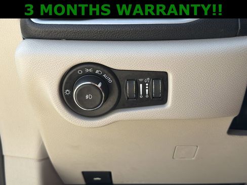 Used 2021 Chrysler Pacifica Touring-L image 38