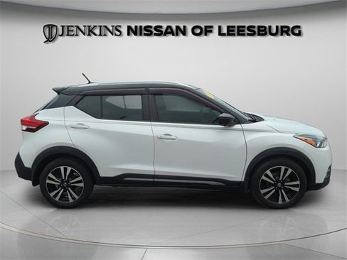 Certified 2019 Nissan Kicks SR w/ SR Premium Package image 6