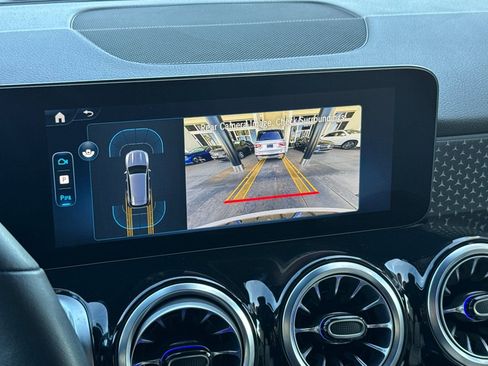 Certified 2025 Mercedes-Benz GLB 250 image 22