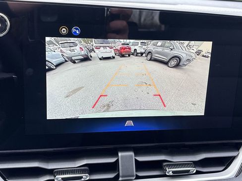 New 2026 Chevrolet Equinox LT w/ Convenience Package II image 16