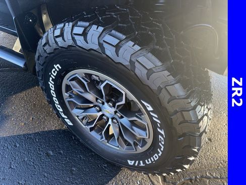 Used 2022 Chevrolet Colorado ZR2 image 10