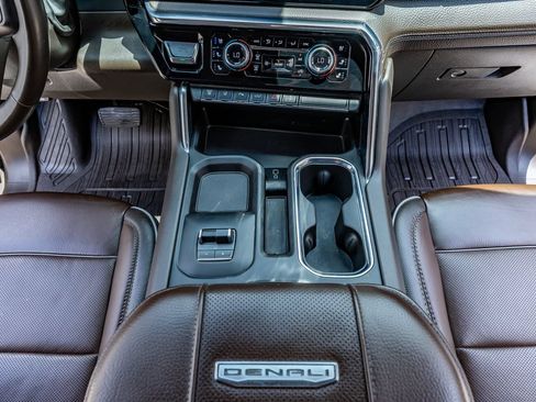 Used 2024 GMC Sierra 3500 Denali w/ Denali Reserve Package AWD/4WD image 28