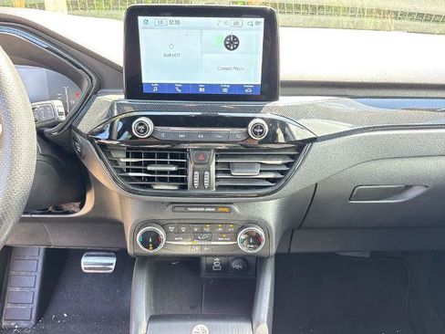 Certified 2024 Ford Escape ST-Line FWD image 23