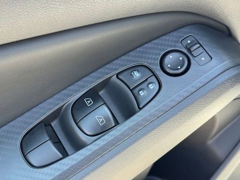 Used 2026 Nissan Altima 2.5 SV AWD/4WD image 8