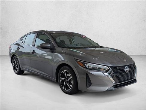 Used 2024 Nissan Sentra SV FWD image 3