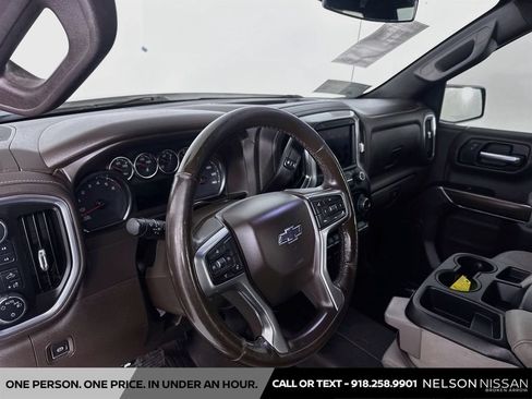 Used 2021 Chevrolet Silverado 1500 RST AWD/4WD image 9