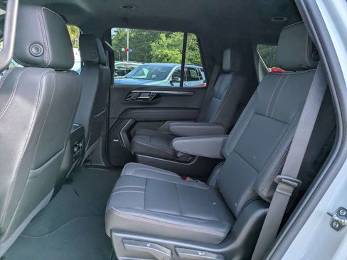 Used 2025 Chevrolet Tahoe RST w/ Comfort Package RWD image 15