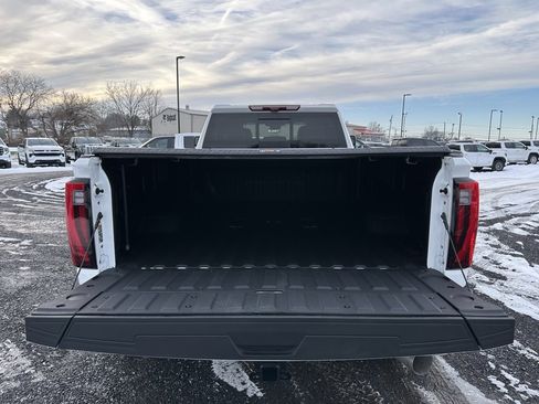 Used 2024 GMC Sierra 3500 Denali Ultimate image 7