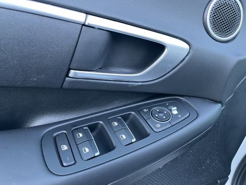 Certified 2025 Hyundai Sonata SE image 23