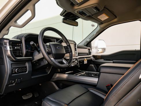 Used 2026 Ford F450 Lariat w/ FX4 Off-Road Package image 42