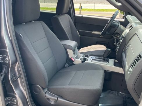 Used 2010 Ford Escape XLT FWD image 22