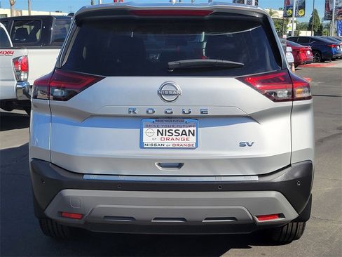 Certified 2023 Nissan Rogue SV image 29