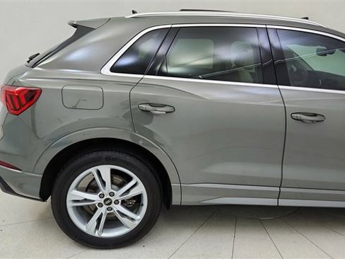 Used 2024 Audi Q3 2.0T Premium Plus image 12