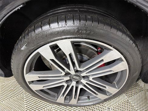 Used 2020 Audi SQ5 Prestige w/ Prestige Package image 19