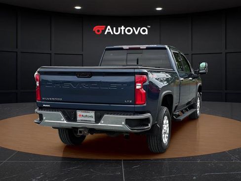 Used 2021 Chevrolet Silverado 2500 LTZ w/ LTZ Plus Package AWD/4WD image 5