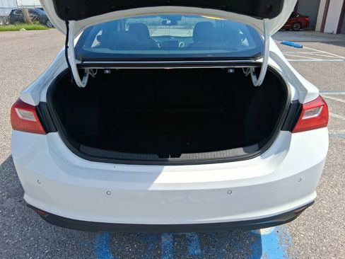 Used 2025 Chevrolet Malibu LT FWD image 21