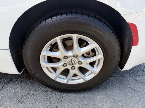 Used 2022 Chrysler Pacifica Touring-L FWD image 38