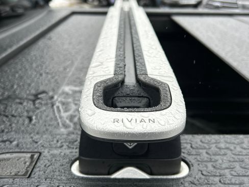 Used 2022 Rivian R1T Adventure AWD/4WD image 27