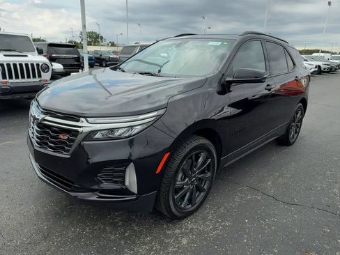 Used 2023 Chevrolet Equinox RS w/ RS Leather Package AWD/4WD image 4