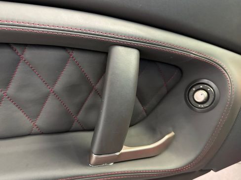 Used 2010 Ferrari California image 10