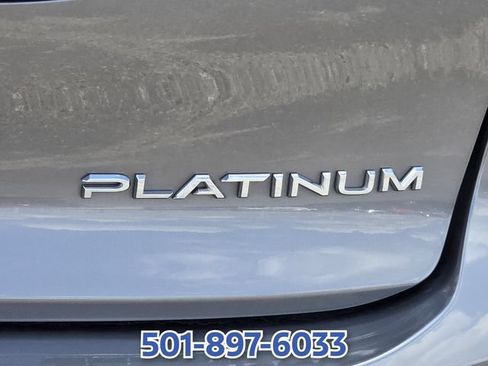 Used 2025 Toyota Crown Platinum AWD/4WD image 17