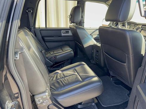 Used 2014 Ford Expedition EL Limited RWD image 3