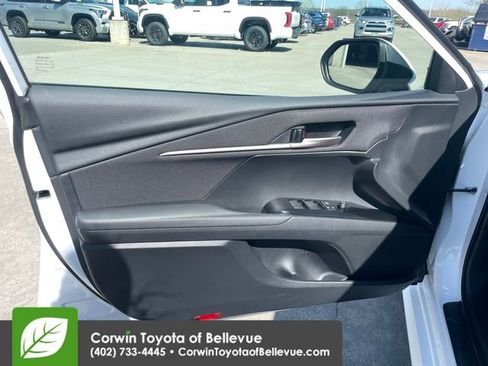 Used 2025 Toyota Camry LE image 18