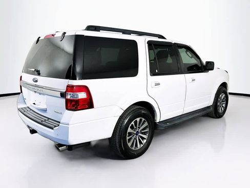 Used 2017 Ford Expedition XLT image 25