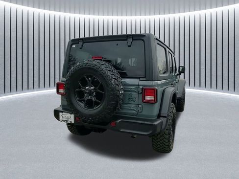 Used 2025 Jeep Wrangler Willys 4xe image 9