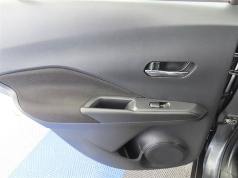 Used 2024 Nissan Kicks SV FWD image 29
