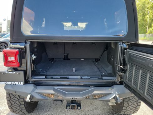 Used 2024 Jeep Wrangler Unlimited Rubicon AWD/4WD image 25