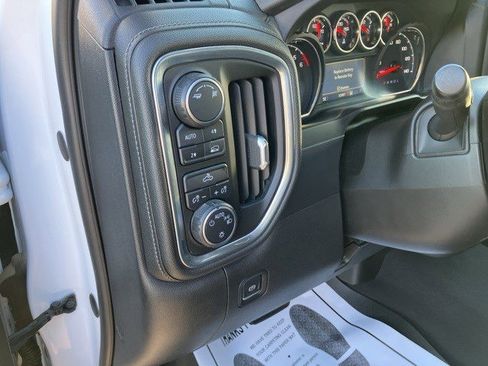 Used 2019 Chevrolet Silverado 1500 LT w/ All-Star Edition image 11