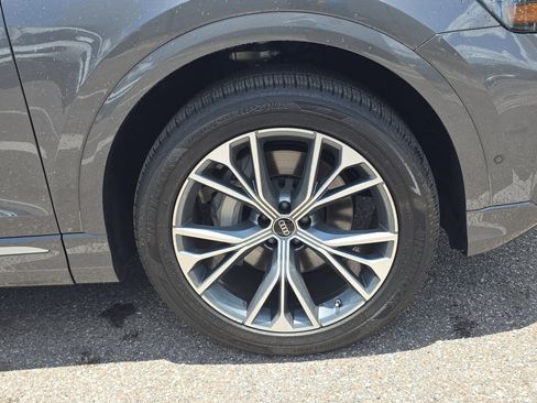 New 2025 Audi Q8 Premium Plus image 33