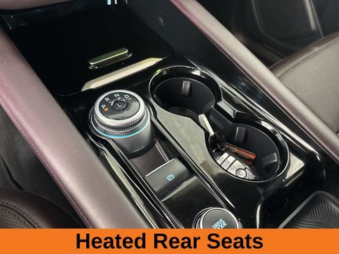 Used 2025 Ford Explorer Platinum w/ LUX Leather Package image 16