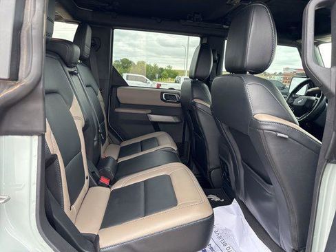 Used 2023 Ford Bronco Wildtrak AWD/4WD image 15