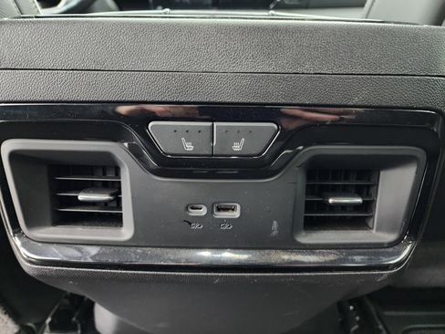 Used 2022 GMC Sierra 1500 AT4X image 45