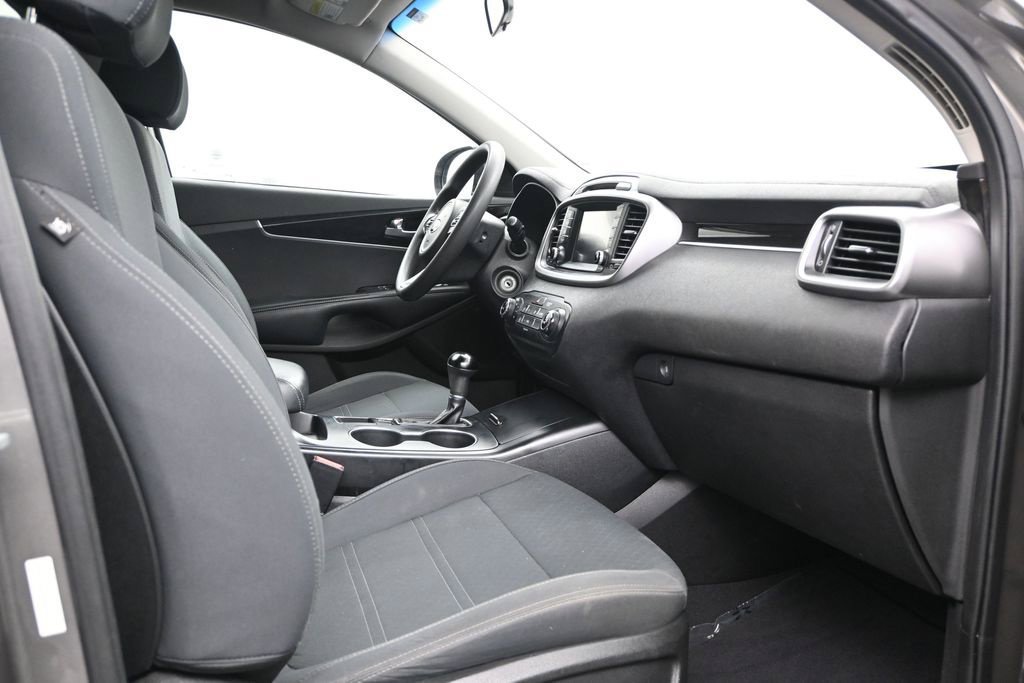 Used 2018 Kia Sorento AWD image 17