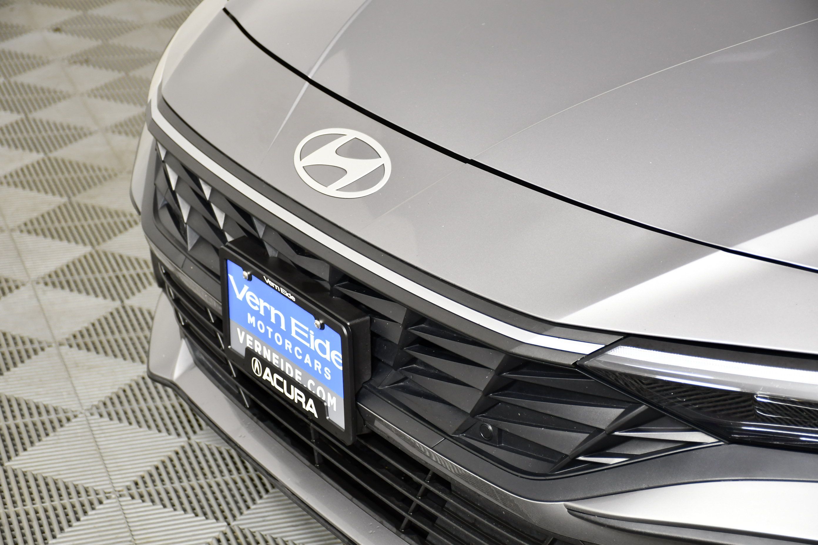 Used 2024 Hyundai Elantra SEL FWD image 11