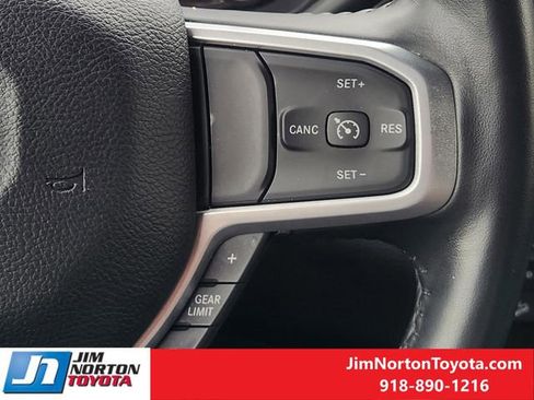 Used 2018 Toyota 4Runner Limited AWD/4WD image 30