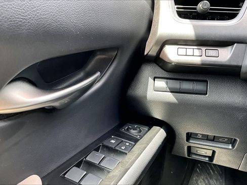 Used 2021 Lexus UX 250h w/ Premium Package AWD/4WD image 34