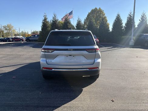 Used 2024 Jeep Grand Cherokee Limited 4xe image 7