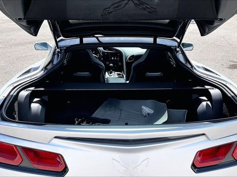 Used 2016 Chevrolet Corvette Stingray Coupe w/ 2LT Preferred Equipment Group image 15