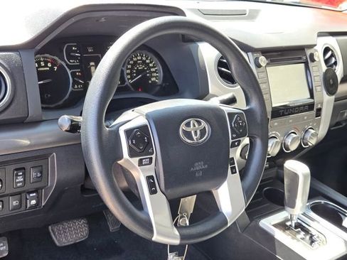 Used 2018 Toyota Tundra SR5 w/ SR5 Upgrade Package image 18