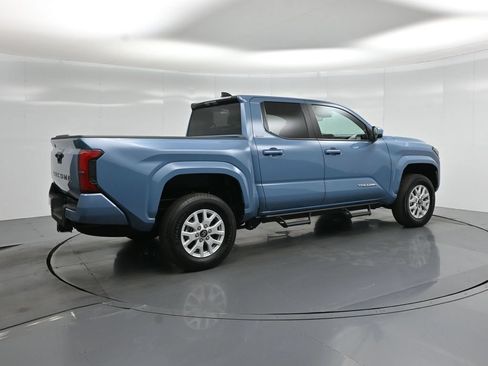 Used 2026 Toyota Tacoma SR5 AWD/4WD image 23