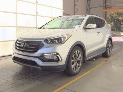 Used 2018 Hyundai Santa Fe Sport image 1