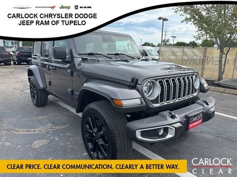 Used 2025 Jeep Wrangler Unlimited Sahara w/ Safety Group AWD/4WD image 4