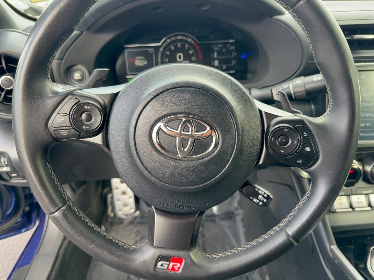 Used 2023 Toyota GR86 Premium w/ ALL Weather Mat Package (TMS) RWD image 10
