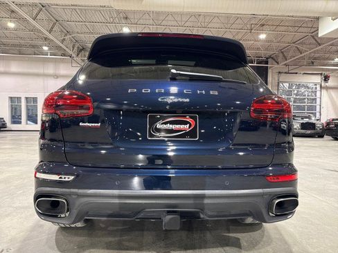Used 2016 Porsche Cayenne image 42