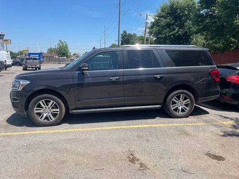 Used 2024 Ford Expedition Max Limited RWD image 8